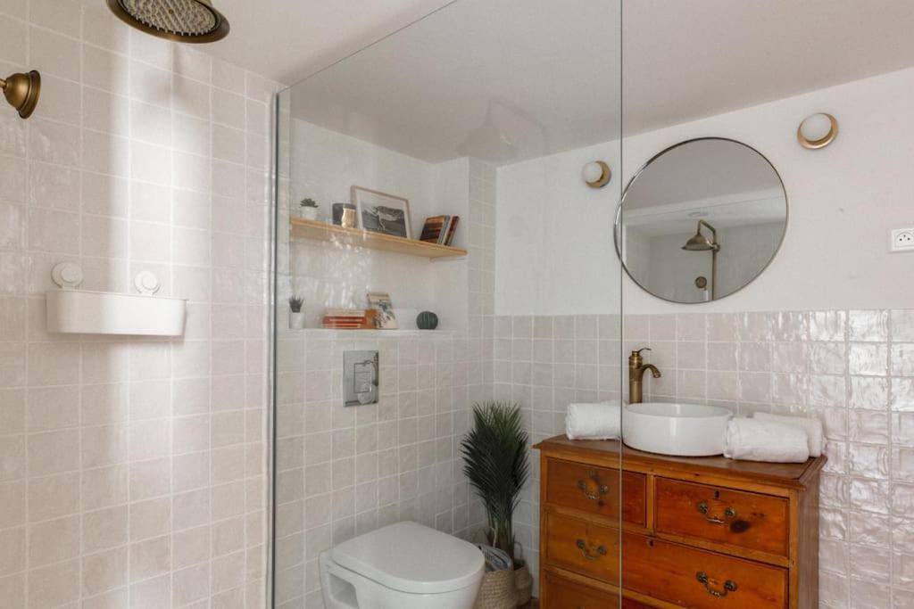 Appartement Authentique Situe En Plein Centre D'อองทีบส์ ภายนอก รูปภาพ