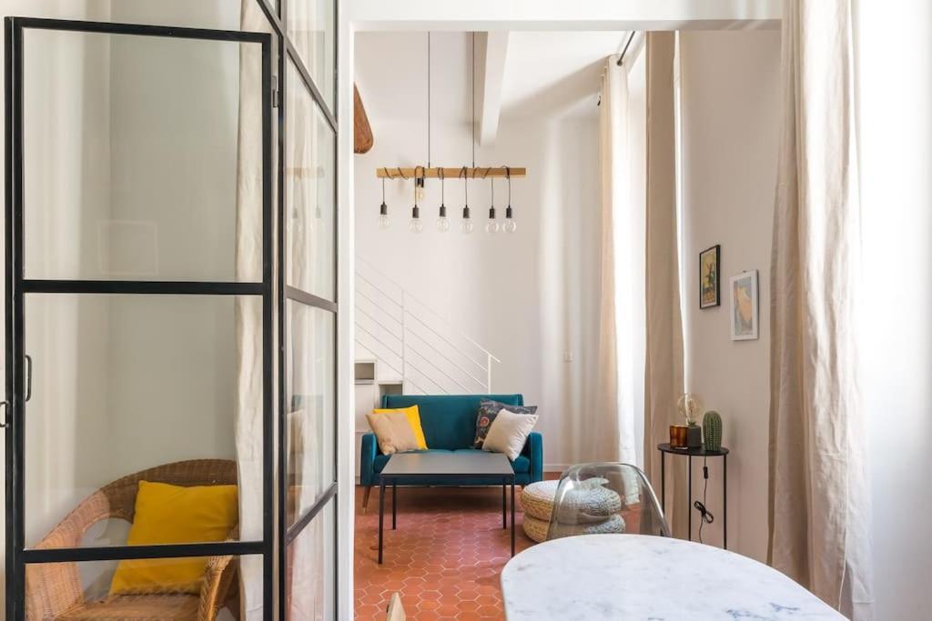 Appartement Authentique Situe En Plein Centre D'อองทีบส์ ภายนอก รูปภาพ